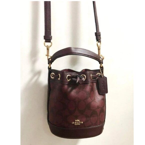 Coach Dempsey CO072 Drawstring Bucket Bag 15 Oxblood Red Leather Crossbody - Picture 1 of 10